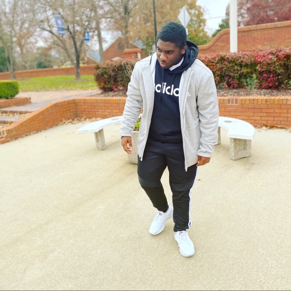 Meet your Posher, Tj - Picture 1 of 1